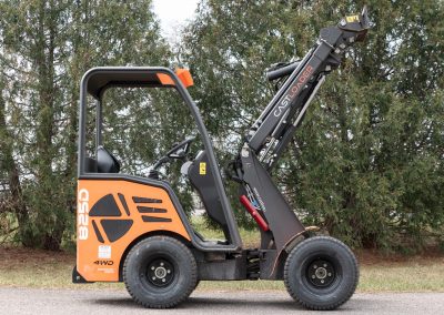 Articulating Loaders at TNE Distributing